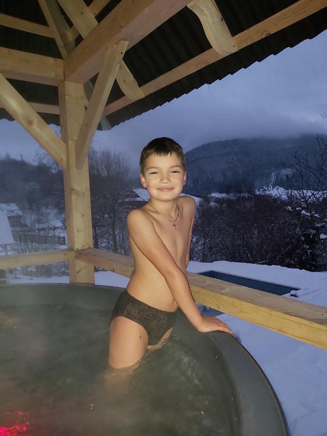 купецький двір Hotel *